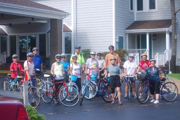 Crabtowners all about to cycle.