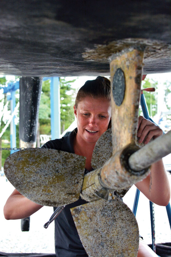 marine service technician propeller 