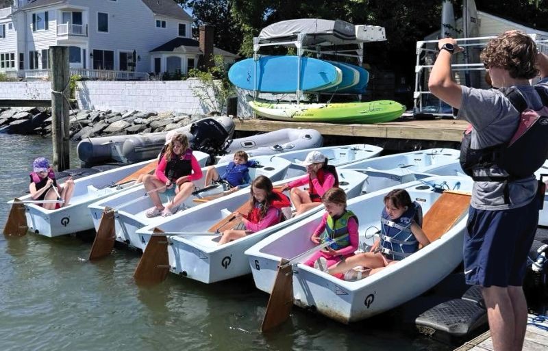 Junior sailors in Optis