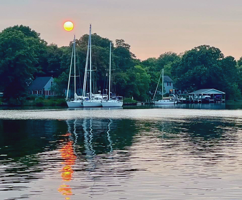 Sailboat cruise raftup