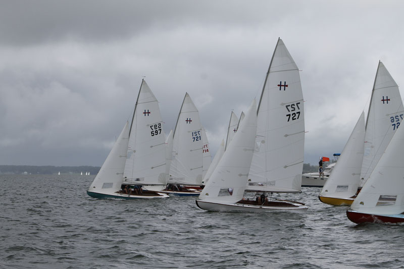Hampton One-Design sailboats racing Hampton One-Design sailboats racing