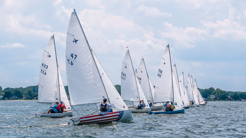 sailboat racing start line