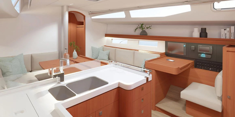 J/40 sailboat interior