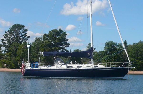 j 40 sailboat