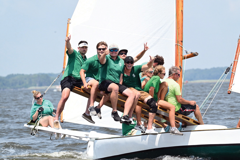 log canoe sailing