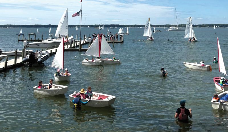 Junior sailing at Fishing Bay Yacht Club