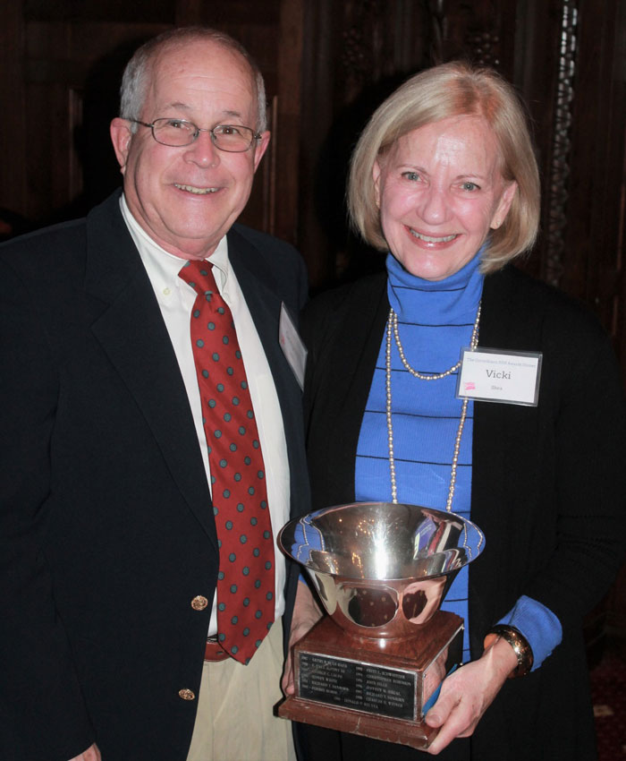 Greg and Vicki Shea accept the Navigator's Award