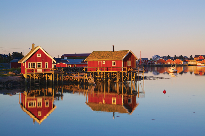 Visit Sweden's waterfront by sailboat charter
