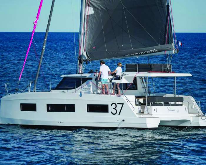 aventura catamaran