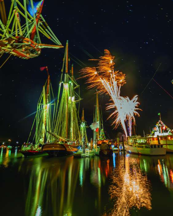 downrigging fireworks