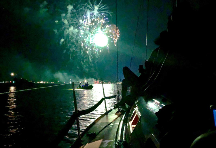 July 4 Fireworks Shows on the Chesapeake Bay