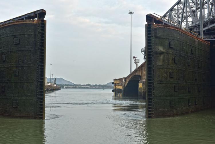 Sailing through the Panama Canal