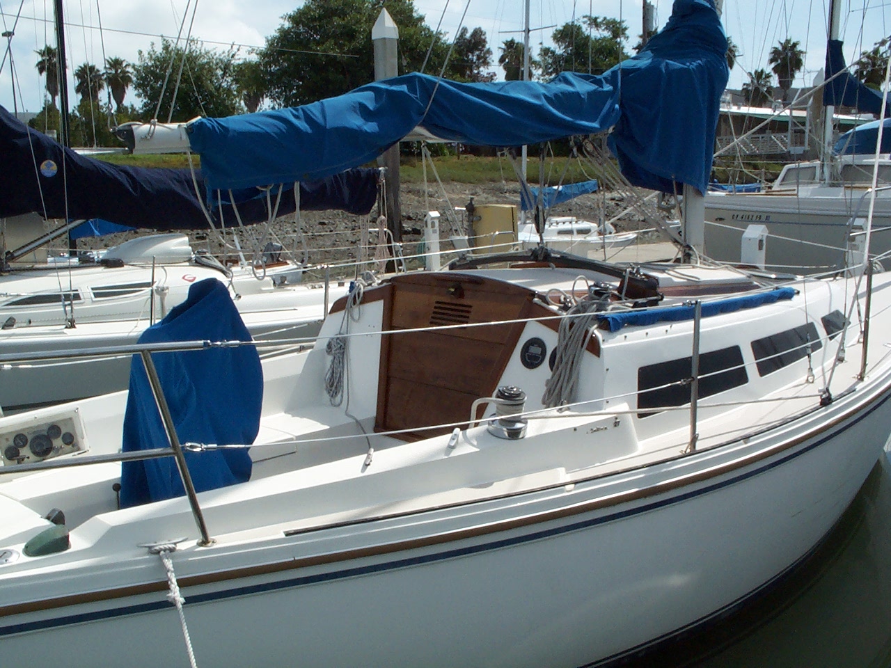 27 foot catalina sailboat