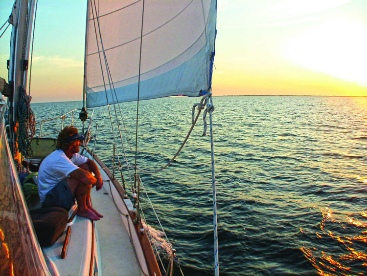 Winds End under sail, Gulf of Mexico.