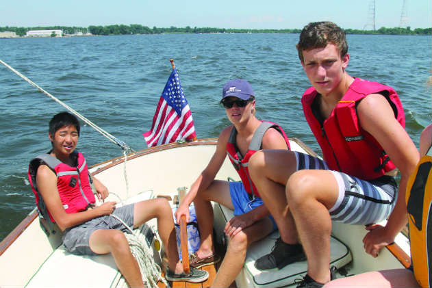 STEM students at the National Sailing Hall of Fame.