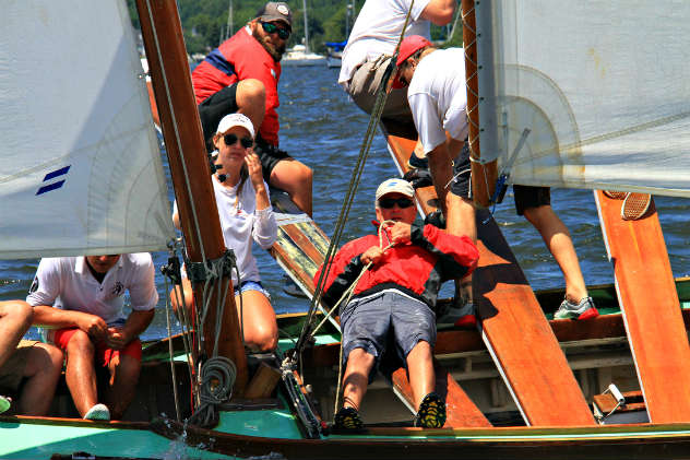 Chesapeake Bay Log Canoe Island Blossom Wins MRYC Race
