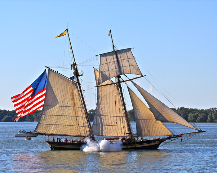 Pride of Baltimore II sailing