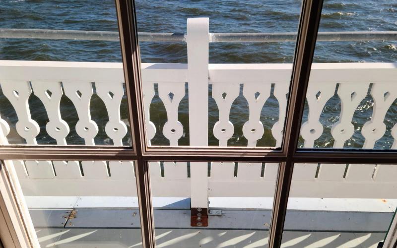 Such a beautiful railing
