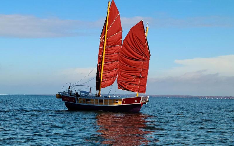 Junk rigged "Kokachin" headed to Florida....