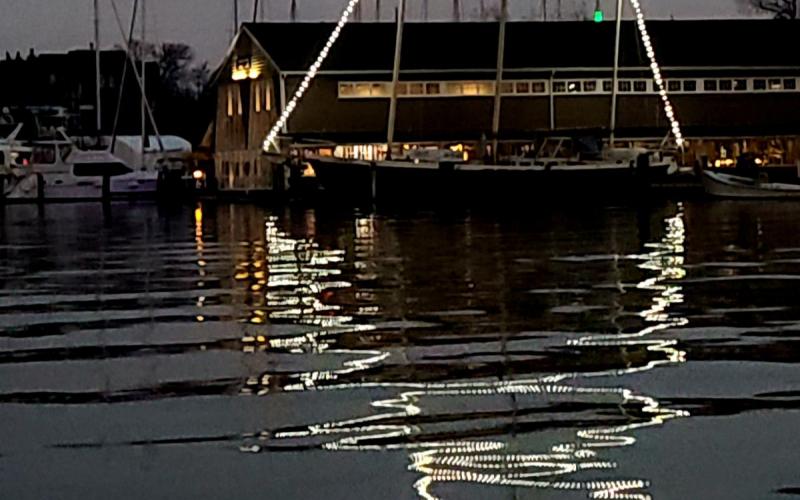 Cool light pattern in the water