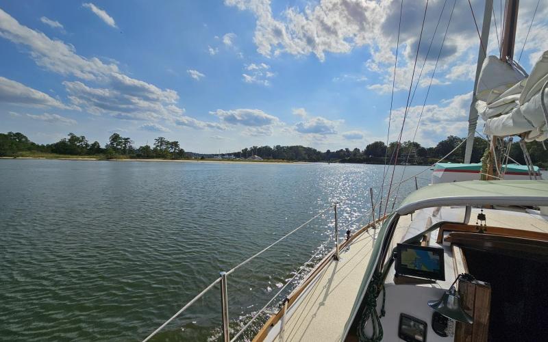 Motoring into Urbanna's harbor