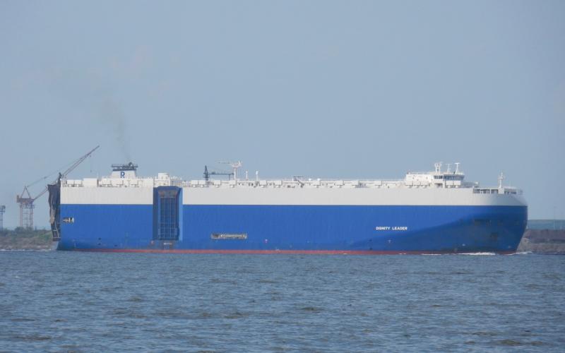 Vehicles carrier Dignity Leader