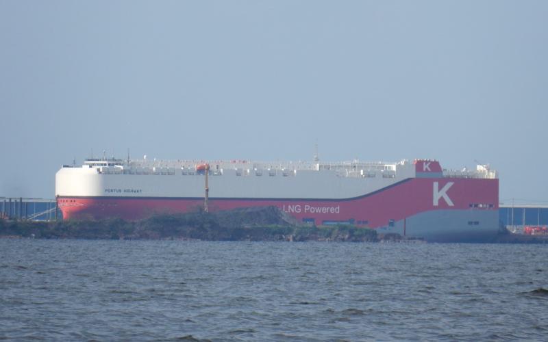 Vehicles carrier Pontus Highway