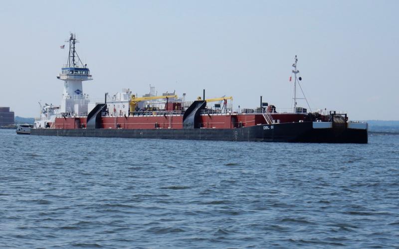 Tugboat Cape Hatteras and fuel barge DBL 81