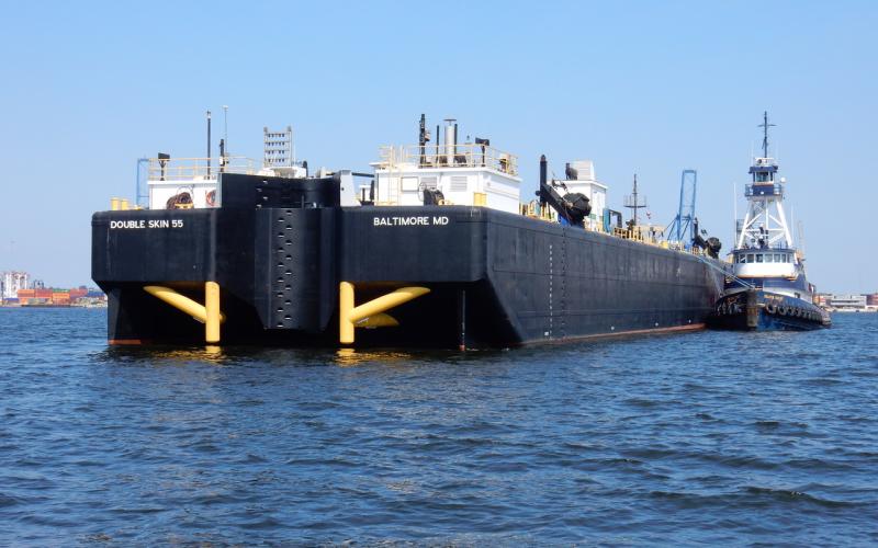 Fuel barge Double Skin 55 and tugboat Calusa Coast