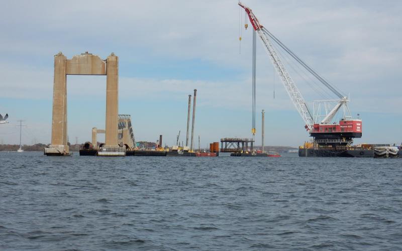 Weeks 533, the largest floating crane east of the Mississippi