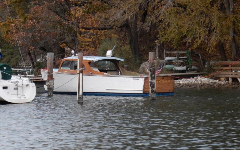 Classic Pacemaker wooden power boat
