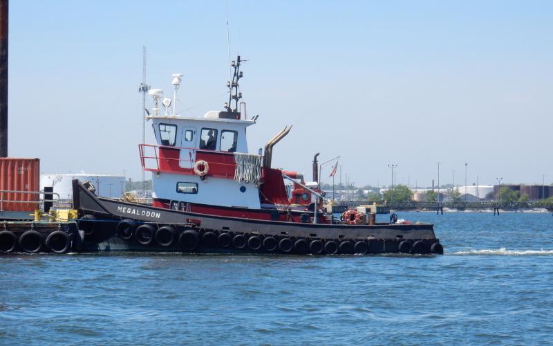 Pusher tugboat Megalodon