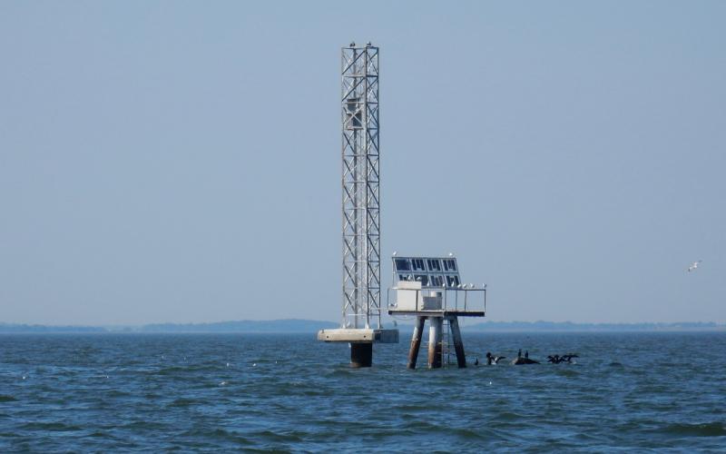 Seven Foot Knoll Light