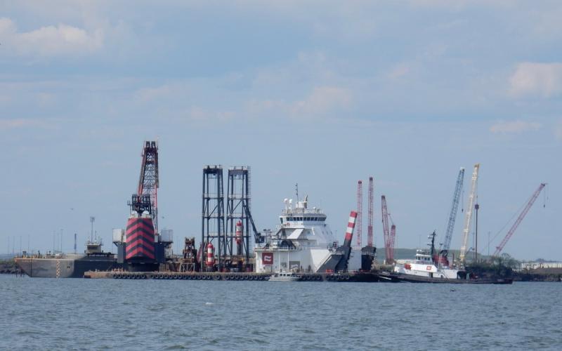Dredging in the Brewerton Channel