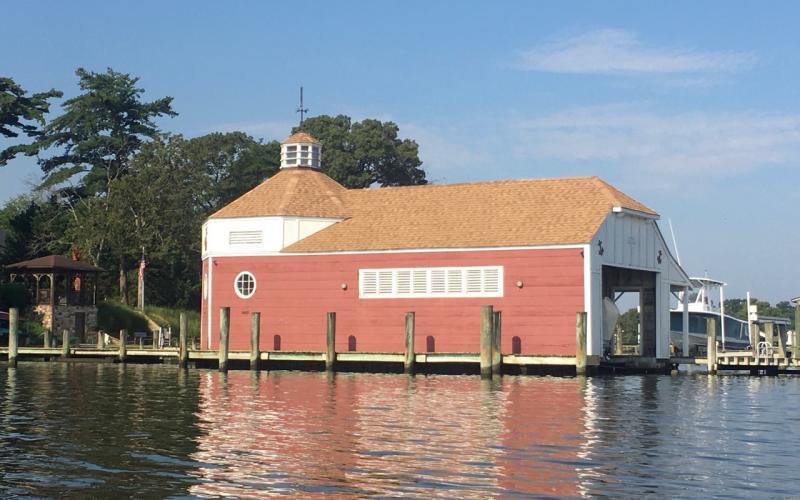 Nice boat house on Stony Point