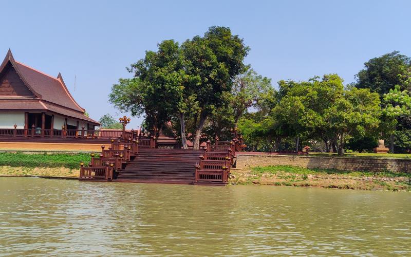 Longtail Boat ride on Pa Sak River Thailand