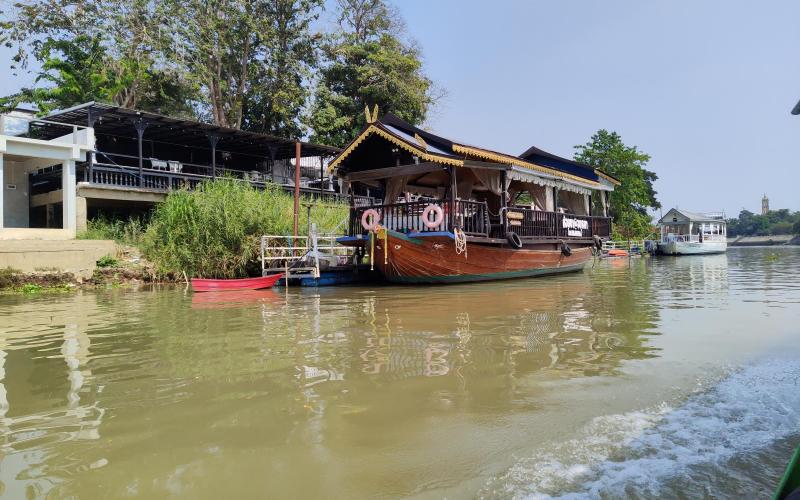 Longtail Boat ride on Pa Sak River Thailand