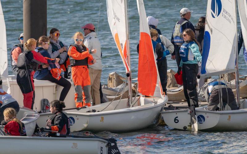 Crew rotation at MASSA Girls Championship Regatta