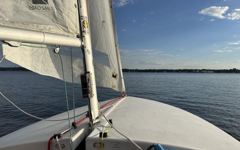 Sailing close hauled on the Magothy River