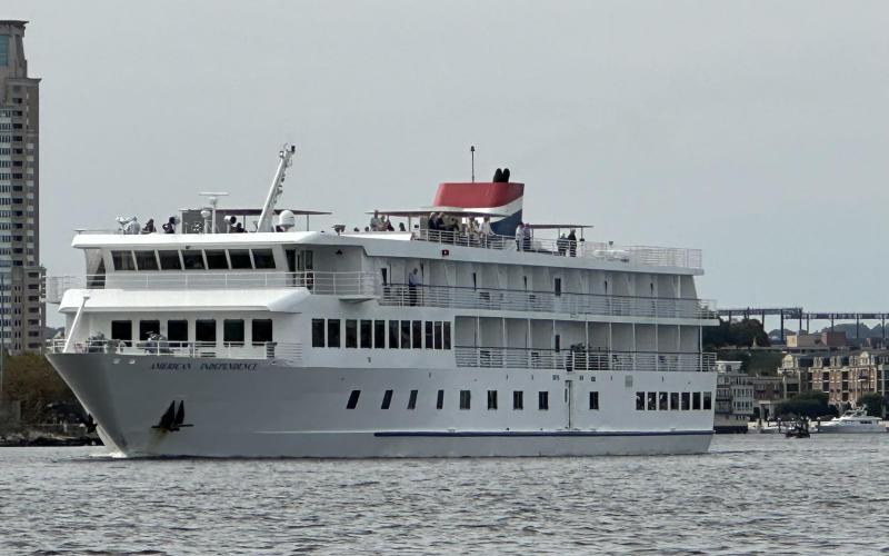 Cruise ship American Independence