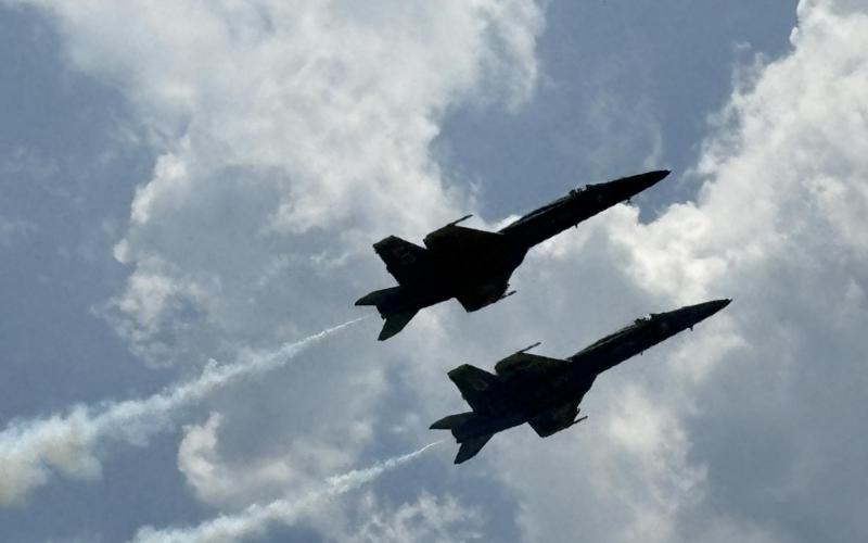 Blue Angels on Show day