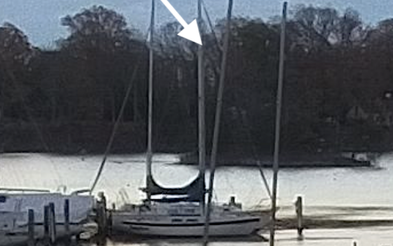 Should show TWO masts