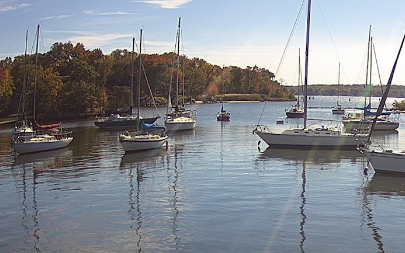 Dude, look astern...