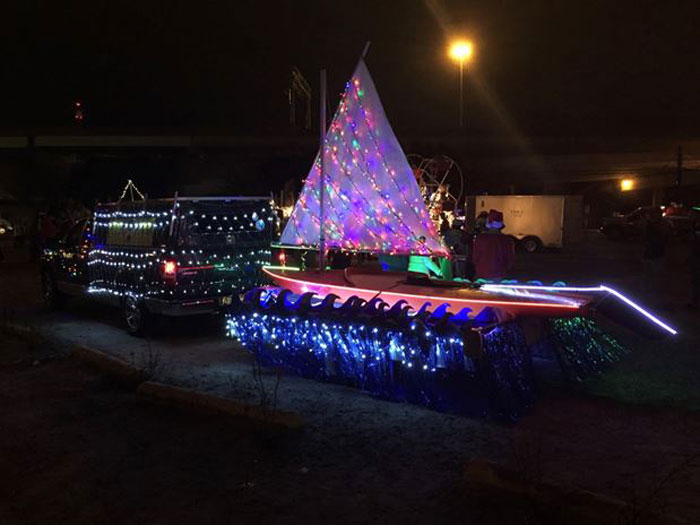 Four thousand colorful lights lit up the Sunfish float.