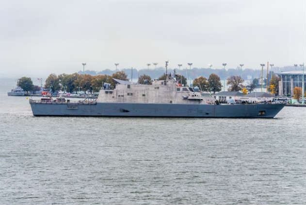 Nearing her berth at USNA. Photo by Ben Cushwa